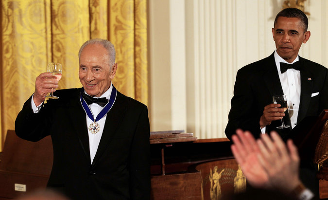 In 2012, President Obama presented Mr. Peres with the Presidential Medal of Freedom, one of many international distinctions that Mr. Peres received. Credit Doug Mills/The New York Times